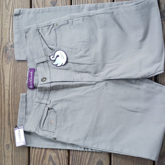 Gloria Vanderbilt women's brown jeans size 10 - Picture 2 of 10